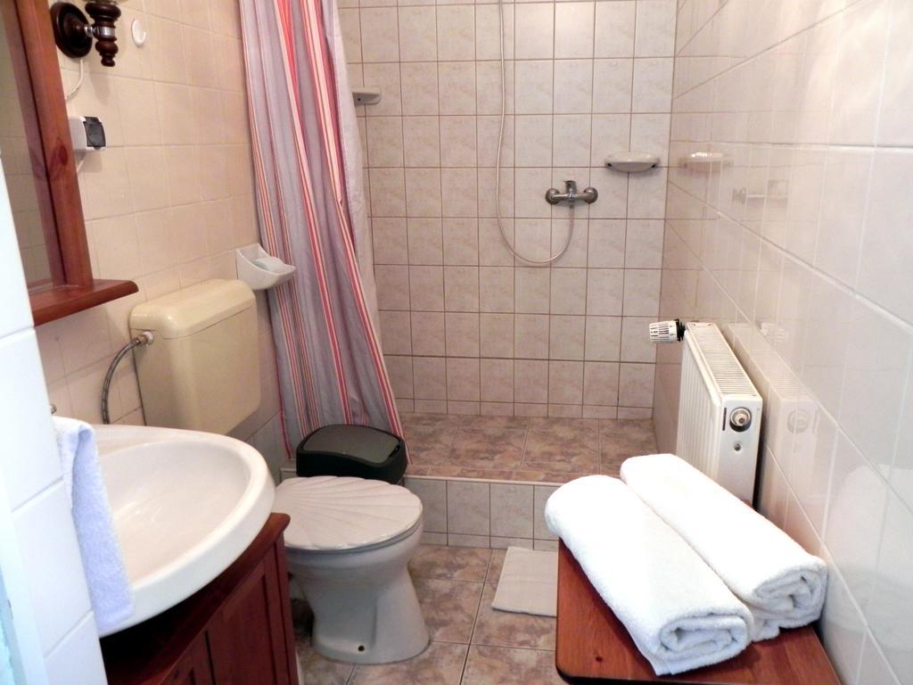 Hotel Monika Panzio Tata Exteriér fotografie